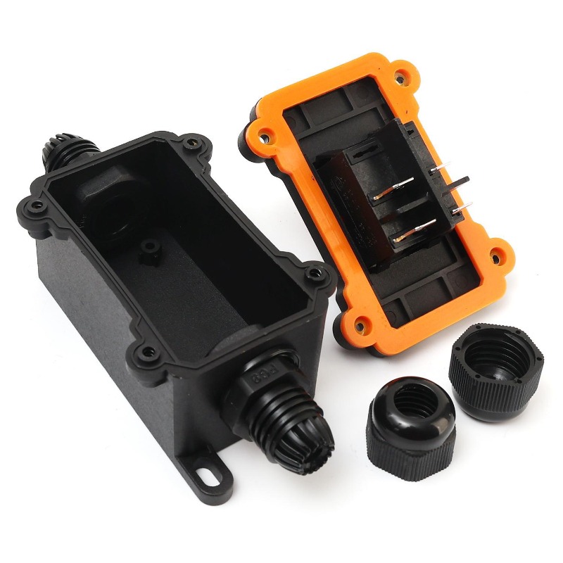 1-2 個インライン電源コード 12V-24V マリンロッカ - Outdoor Power Junction のレビューと価格