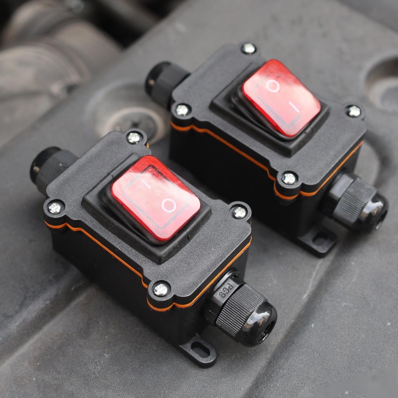 1-2 個インライン電源コード 12V-24V マリンロッカ - Outdoor Power Junction のレビューと価格